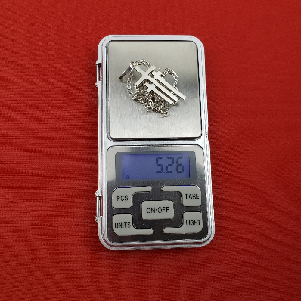 925‎ sterling silver cross pendant and 925 sterling silver chain
